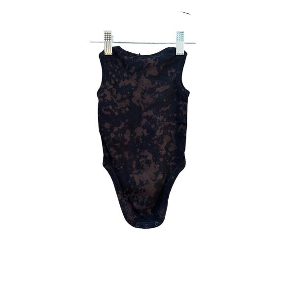 Reverse Dye Babies Onesie with Funny Graphic | Scrunch Dye - Reverse Dye - Picture 2 of 2